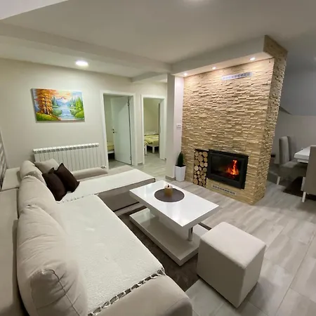 Ena Lux Apartment *